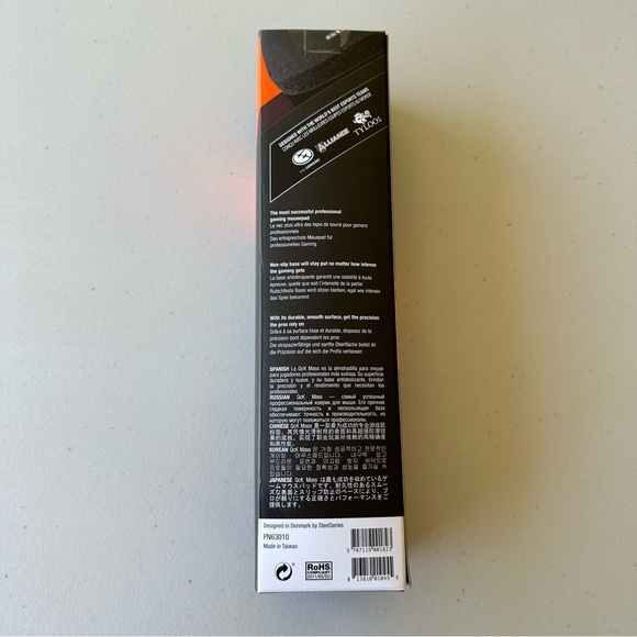 Set Of 2 NEW Steelseries OcK
PN63010 Gaming Mousepad 🌸 - Picture 3 of 10